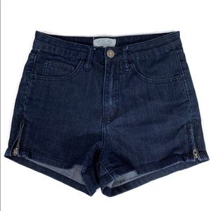 I Love H81 Denim Shorts Size 26